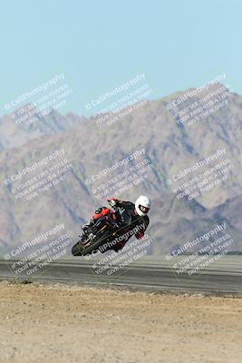 media/Dec-01-2025-Moto Forza (Mon) [[2daa91e15f]]/2-Intermediate Group/Session 4 Turn 9/